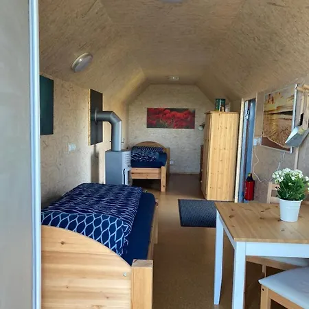 Hotel Schäferwagen auf dem Biogut-Saalkow Gustow  Exterior foto
