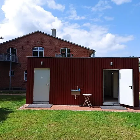 Hotel Schäferwagen auf dem Biogut-Saalkow Gustow  Exterior foto