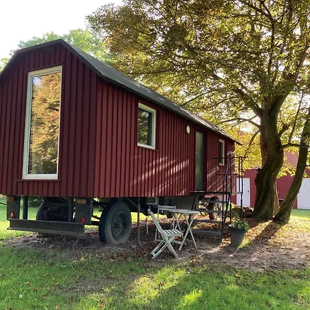 Hotel Schäferwagen auf dem Biogut-Saalkow Gustow  Exterior foto